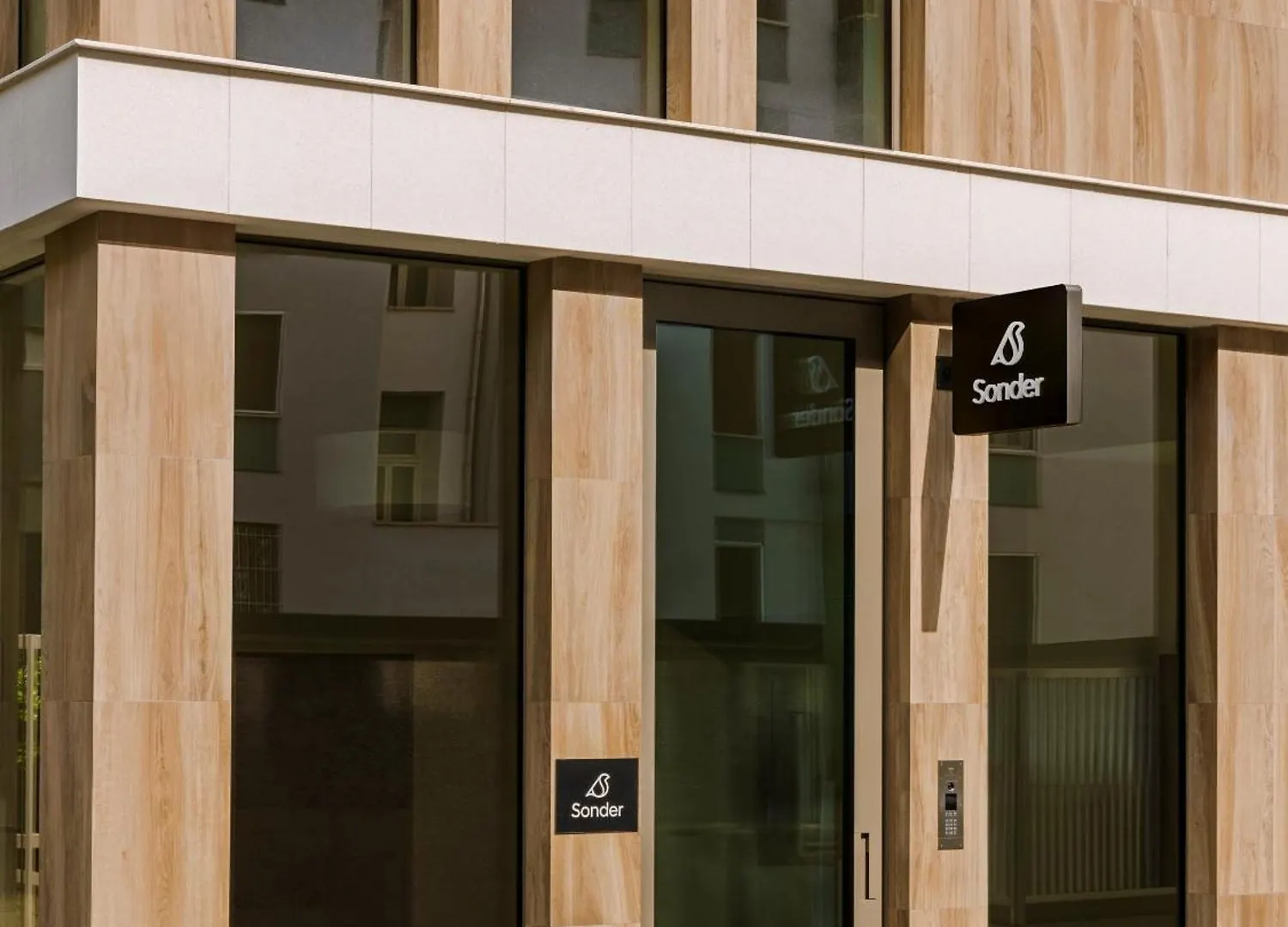 Sonder Atelier Aparthotel Milan 4*,  Italy